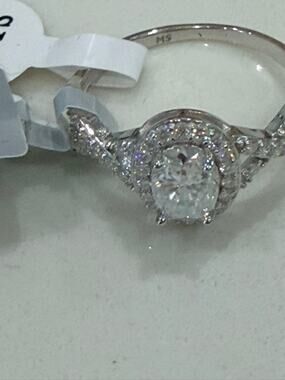 Sterling Silver 1.1CTW Moissanite Engagement Ring - Size 8 - BNIB